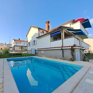 Casa Antonio With Swimming Pool Appartamento Novigrad Istria