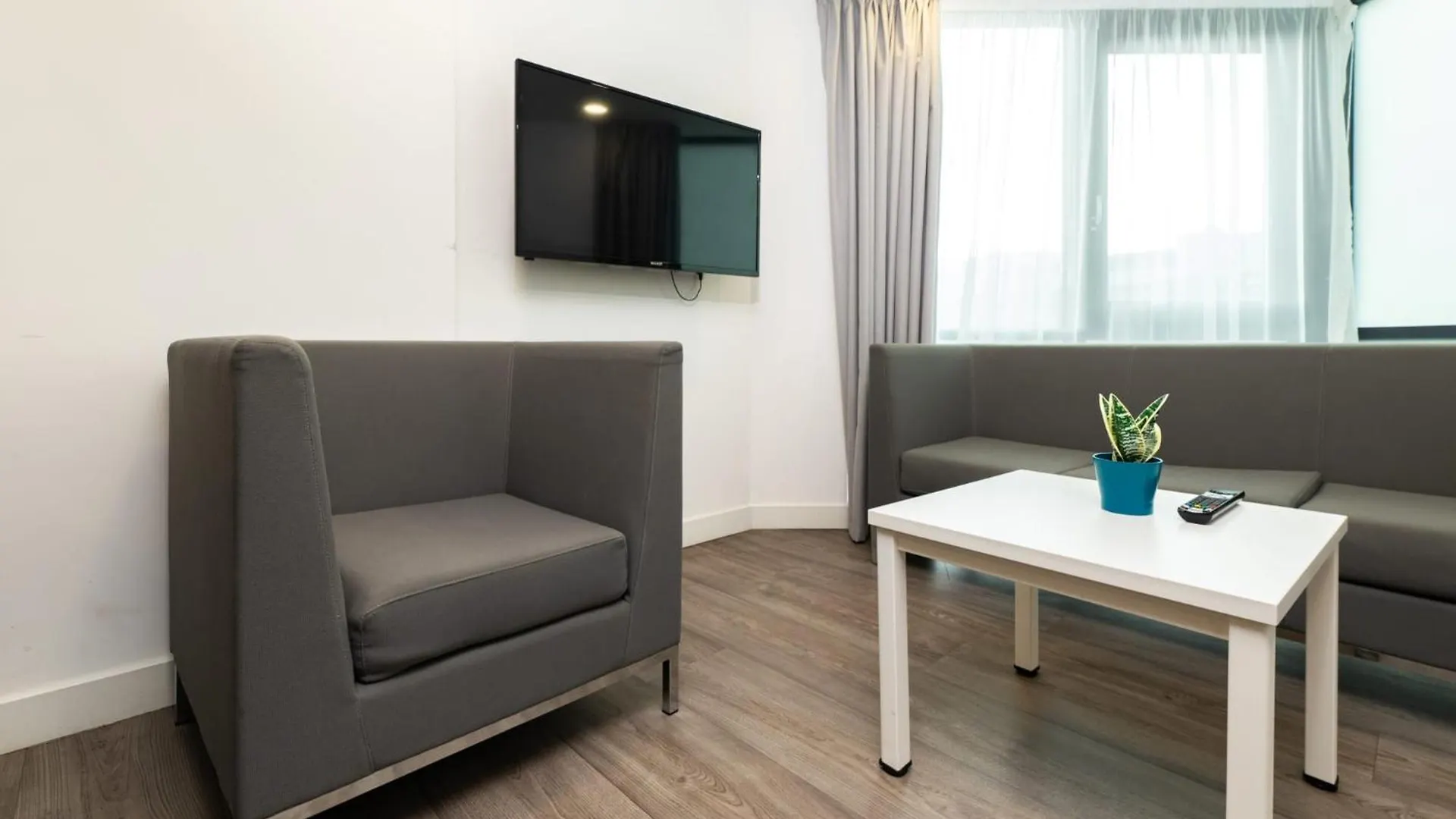 Chic Apartments And Private Bedrooms At Beckett House Near Dublin City Centre